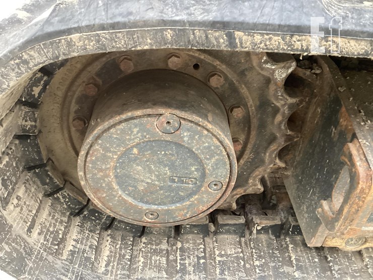 2018-bobcat-e85-image-16