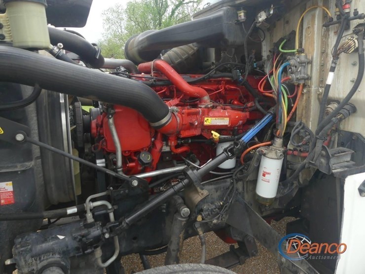 2016-international-9900i-image-9
