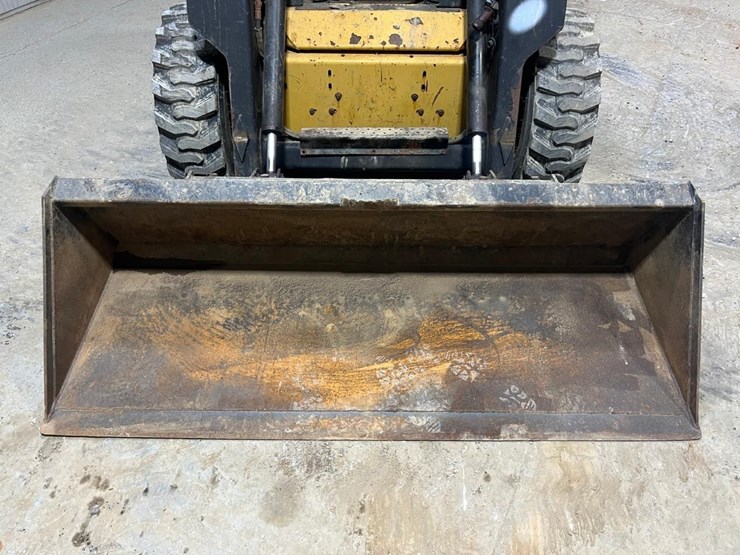 new-holland-lx665-image-9