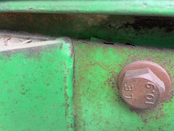 john-deere-7210-image-31