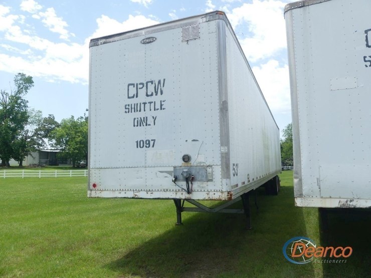 2007-strick-trailer-image-8