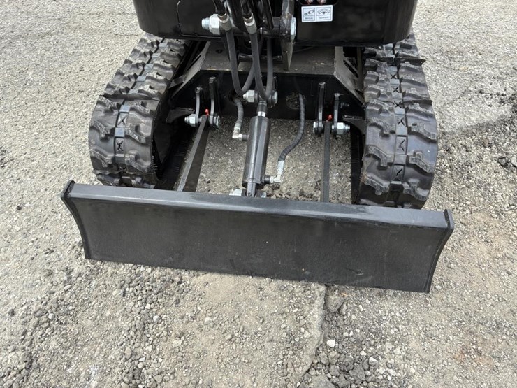 2025-vicsec-vc13c-hydraulic-excavator-image-5