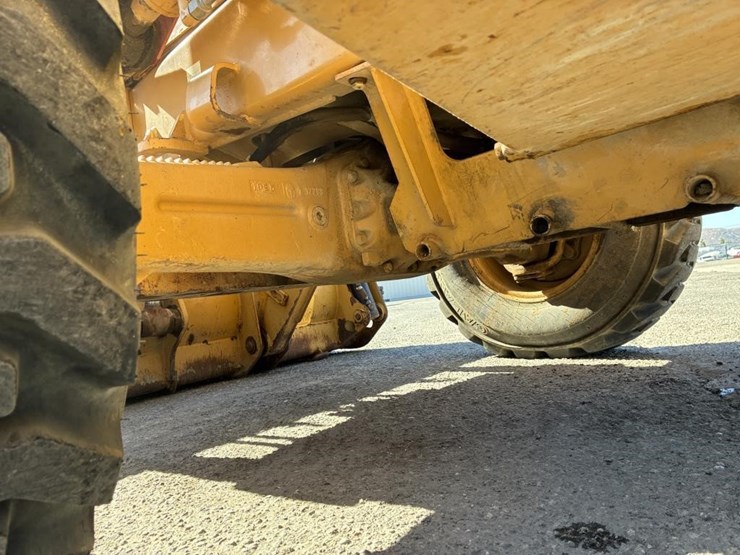 2005-caterpiller-420d-loader-backhoe-image-17