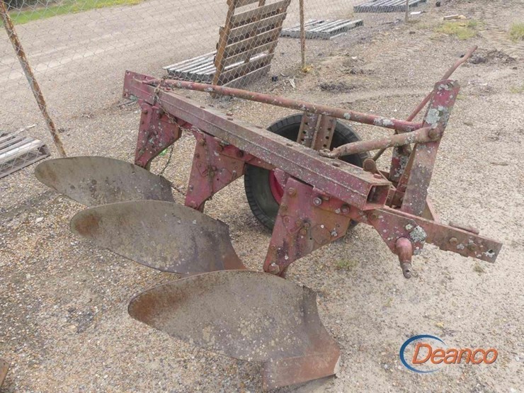 massey-ferguson-3-image-1