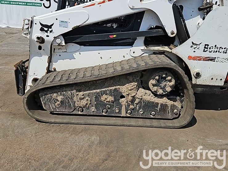 2014-bobcat-t650-image-17