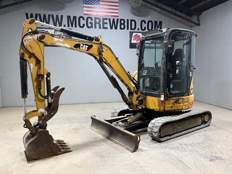 caterpillar-303-image-2