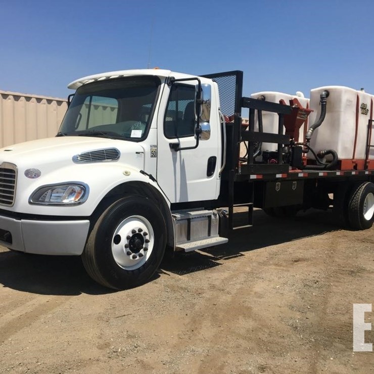2017 FREIGHTLINER BUSINESS CLASS M2 106