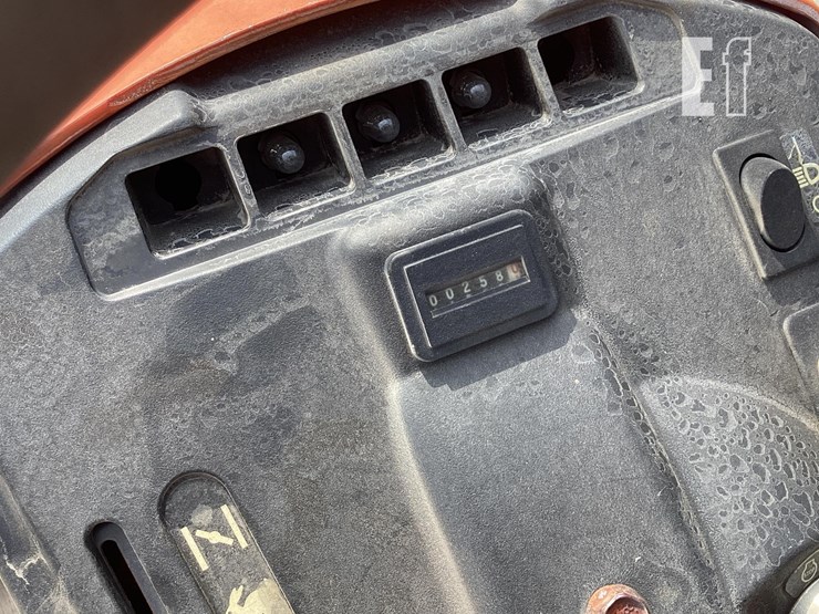 1999-kubota-tg1860-image-10