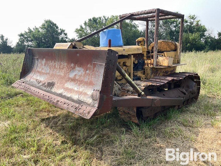 caterpillar-d6-image-1