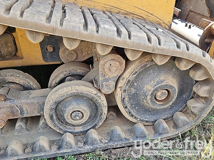 caterpillar-257-image-9