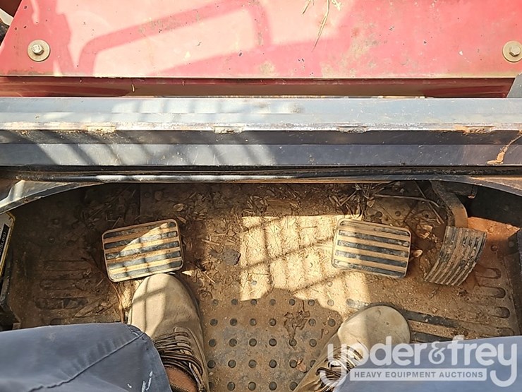 2020-takeuchi-tl10v2-image-27