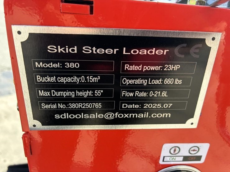 2025-sdlool-sl380r-skid-steer-loader-image-11