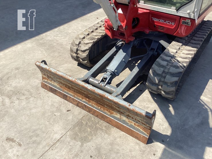 2022-takeuchi-tb235-2-image-12
