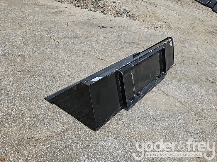 unused-84"-bucket-to-suit-skidsteer-image-2