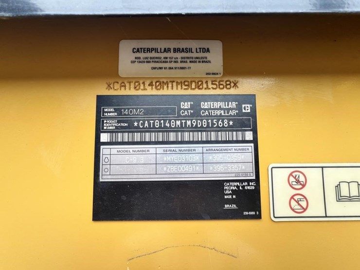 2013-caterpillar-140m2-image-13
