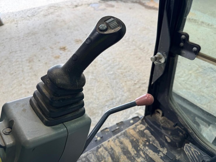 2020-bobcat-e35-image-29