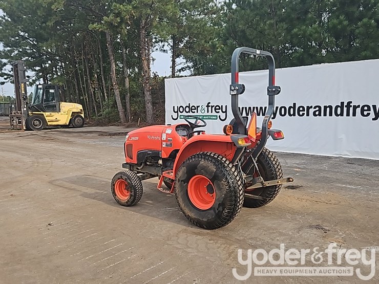 2020-kubota-l2501f-image-3