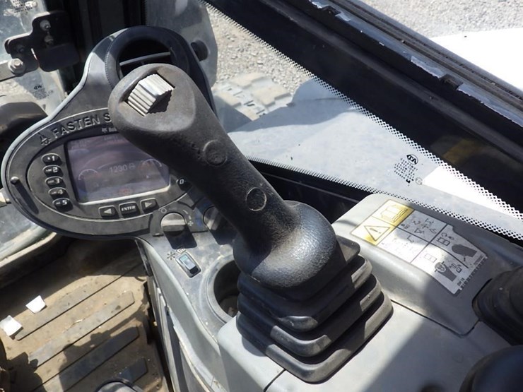 2019-bobcat-e85-image-28