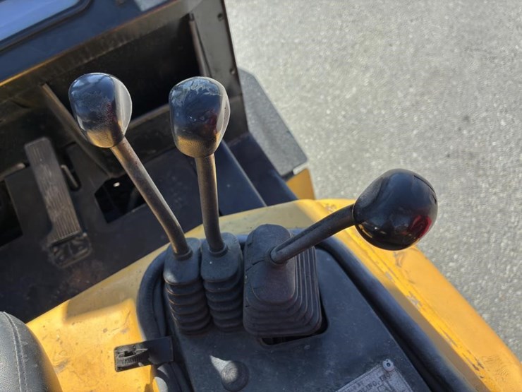 1999-yale-glc100mgngae09-forklift-image-12