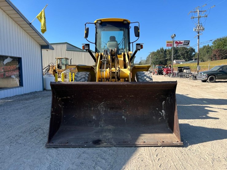 new-holland-lw110-image-8