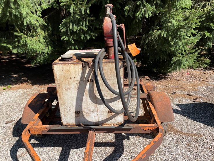 #1673-•-diesel-fuel-tank-on-derco-trailer-(no-title)-image-3