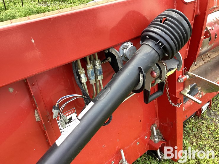 2011-case-ih-3020-image-16