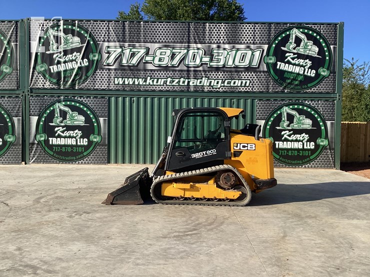 2017-jcb-320t-image-1