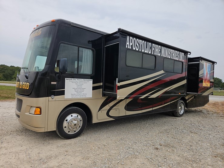 #21543-•-2014-ford-f53-motorhome-image-3