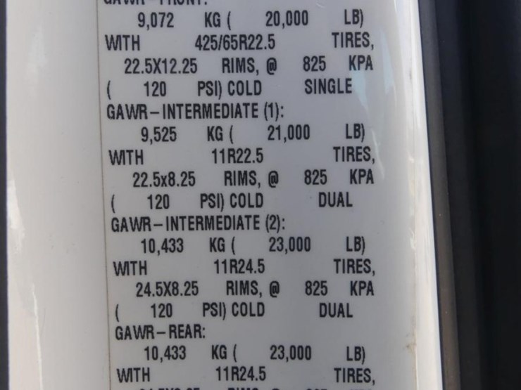 2024-kenworth-t880-image-27