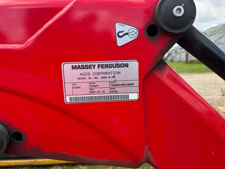 massey-ferguson-1755m-image-36