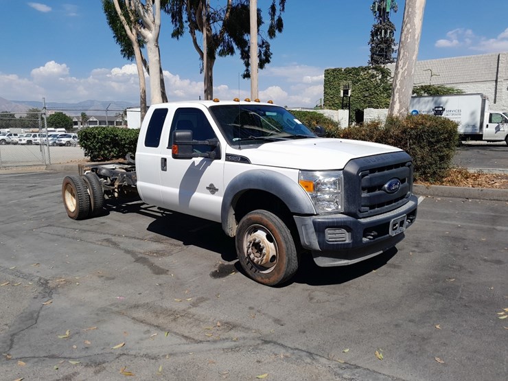 2016-ford-f550-image-1