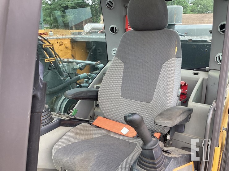 2018-volvo-ec250el-image-18