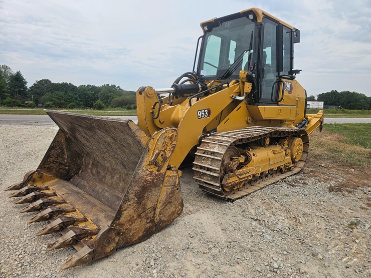 2023-caterpillar-953-image-1