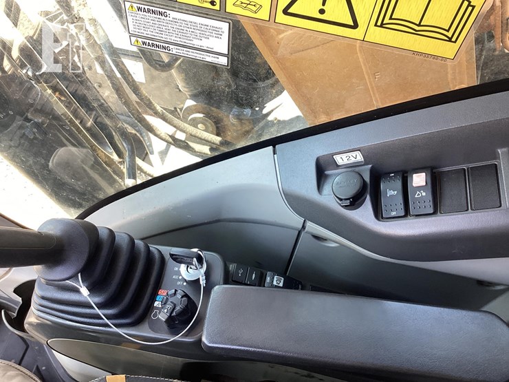 2020-case-cx245dsr-image-19