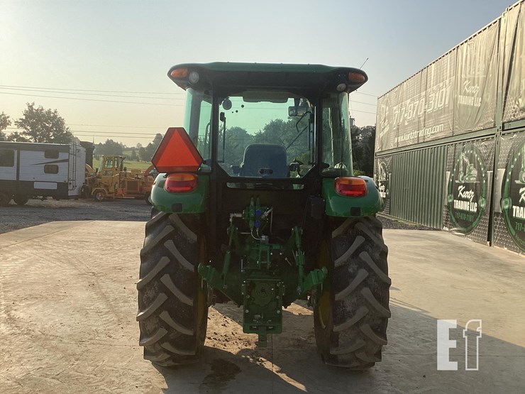 2022-john-deere-5100e-image-3