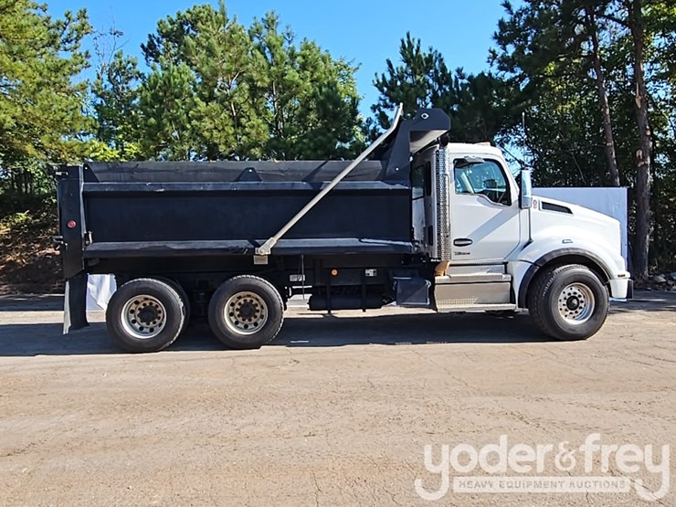 2023-kenworth-t880-image-6