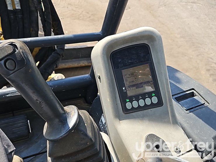 2019-yanmar-vio35-6a-image-37