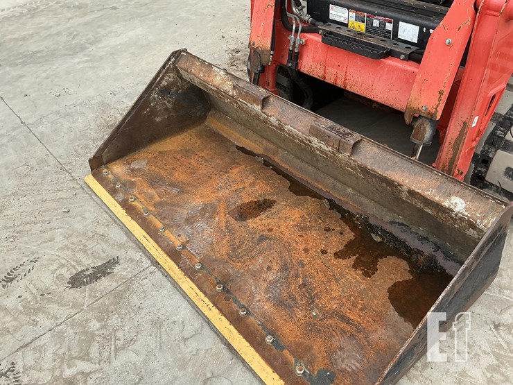 2021-kubota-svl65-2-image-9