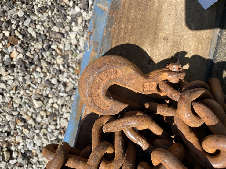 #1688-•-(2)-chains-with-hooks-image-3