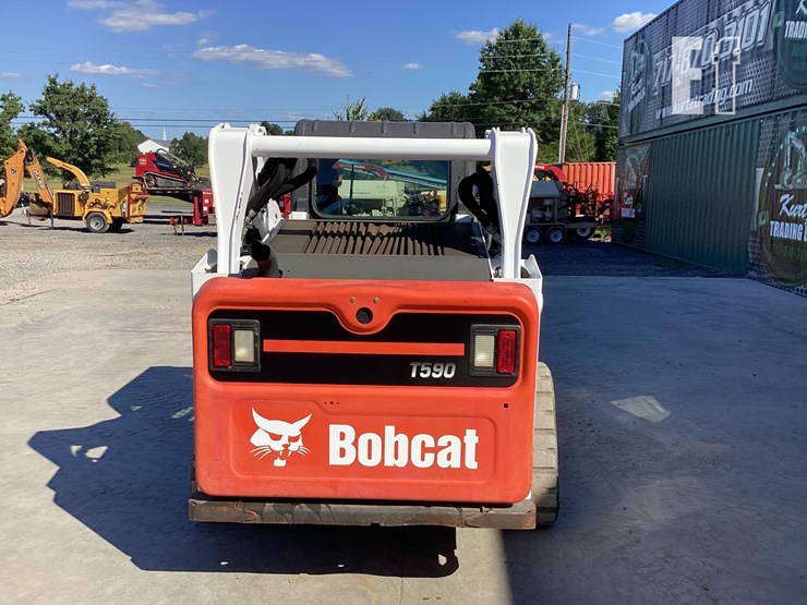 2015-bobcat-t590-image-3
