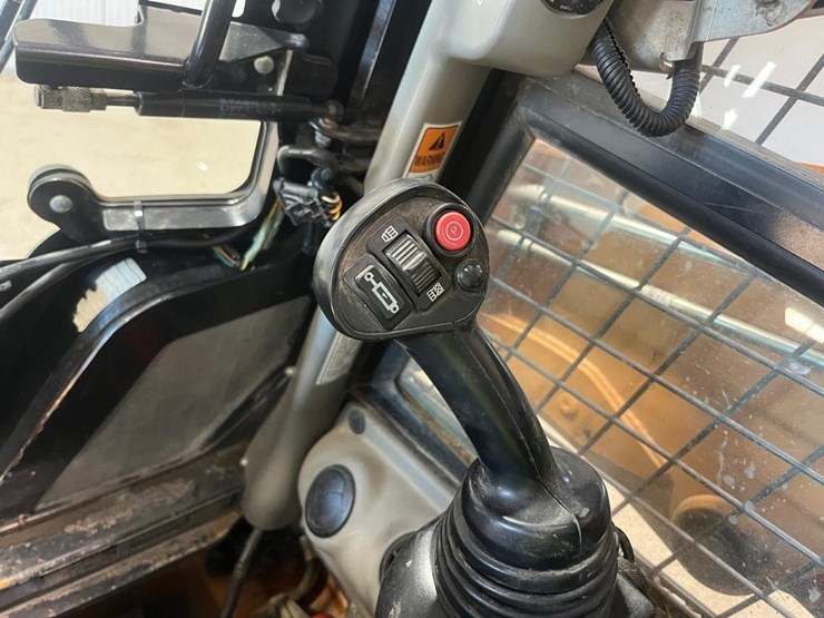 2018-case-tr310-image-35