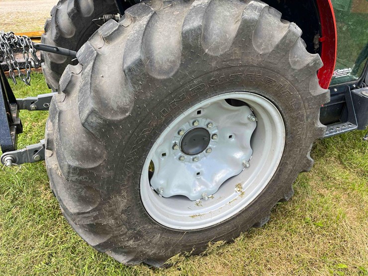 massey-ferguson-1755m-image-32