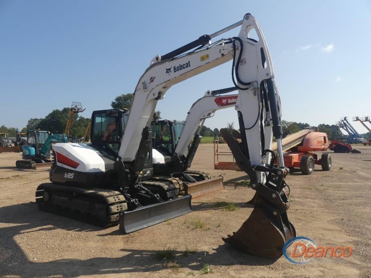 2019-bobcat-e85-image-1