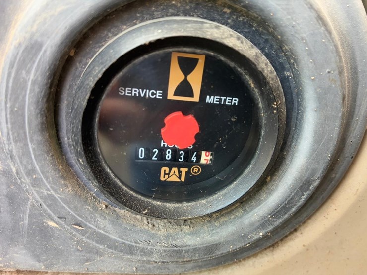 2004-caterpillar-311c-image-37