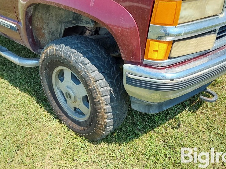 1995-chevrolet-k2500-image-17