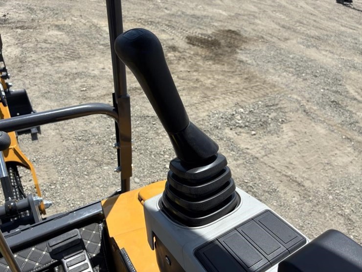 2025-sdlanch-sdle20-hydraulic-excavator-image-20