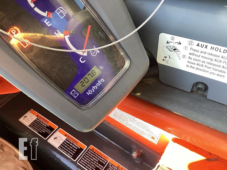 2018-kubota-ssv65-image-19
