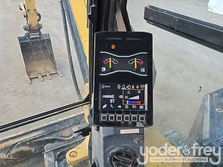 2020-caterpillar-306-cr-image-39