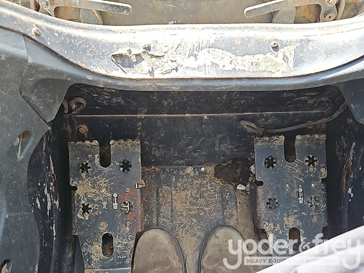 2021-bobcat-t64-image-28