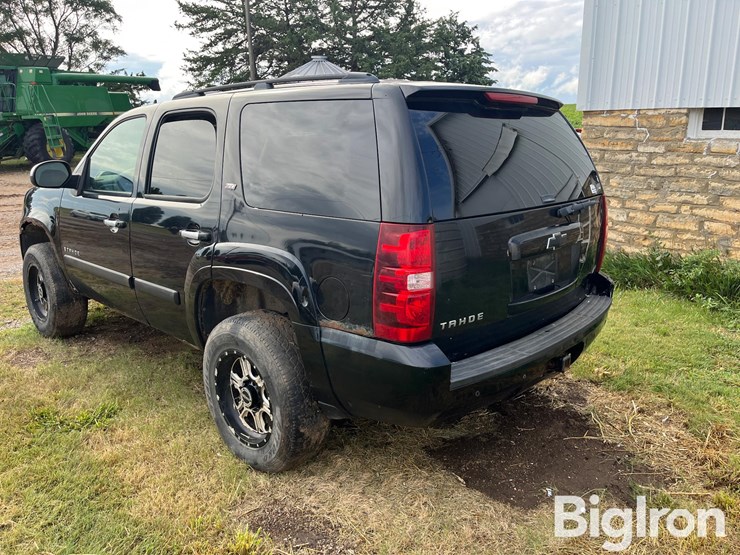 2007-chevrolet-tahoe-image-7